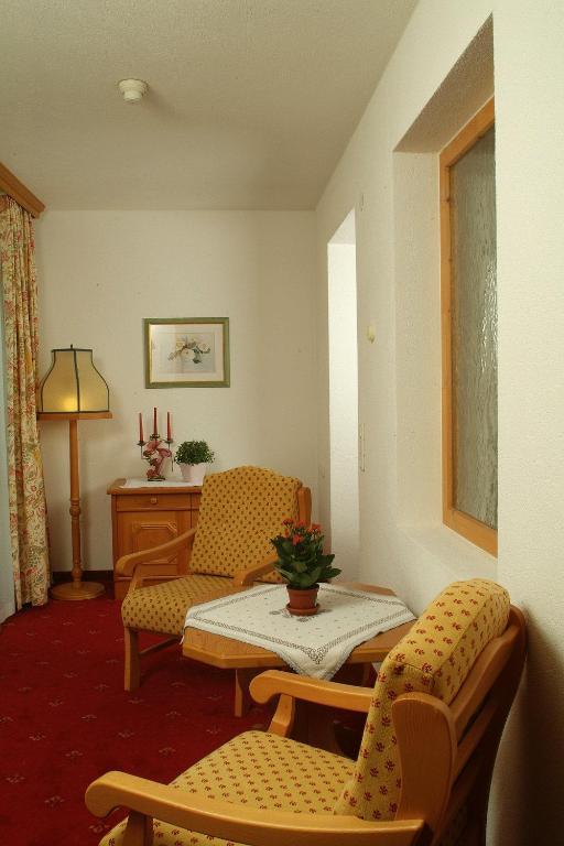 Studio Suite with 2 Bedrooms,67748837:JPEG