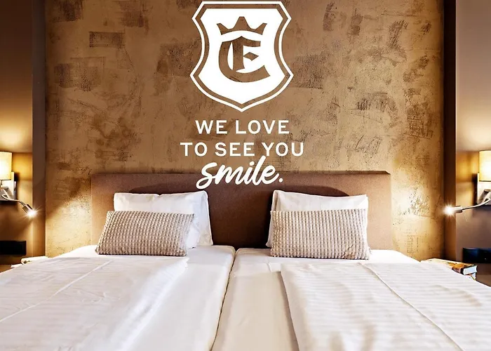 Hotel nahe College: Stadthotel EGGERBRÄU
